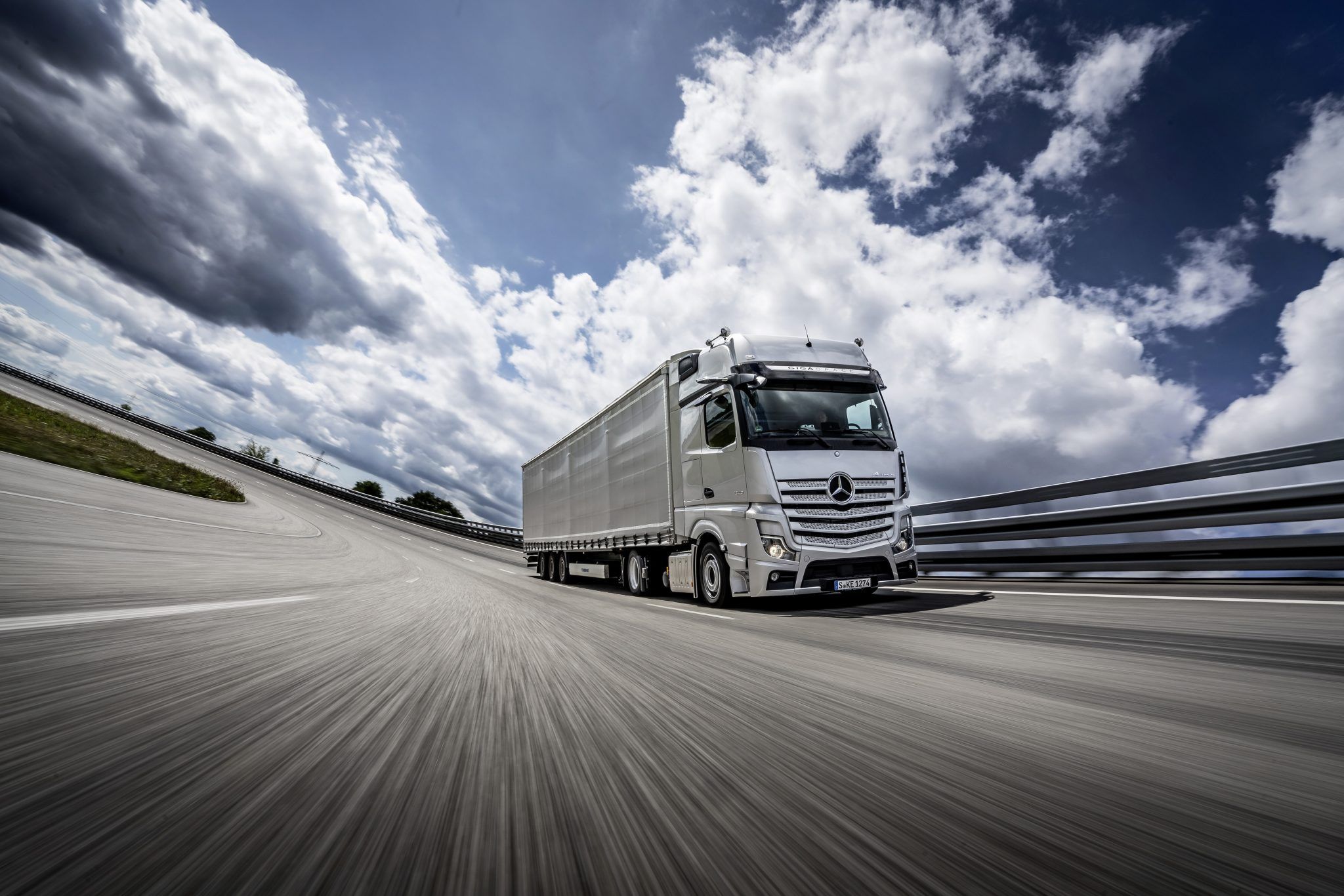 Mercedes Benz New Actros 5° GeneraciÓn Truck Of The Year 2020 Tour Motor